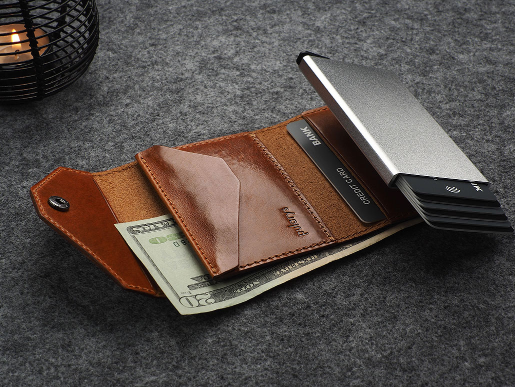 Rfid wallet store